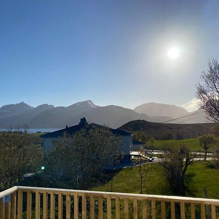 Villa Med Jacuzzi Og Nydelig Utsikt Gravdal (Vestvagoy) Exterior foto