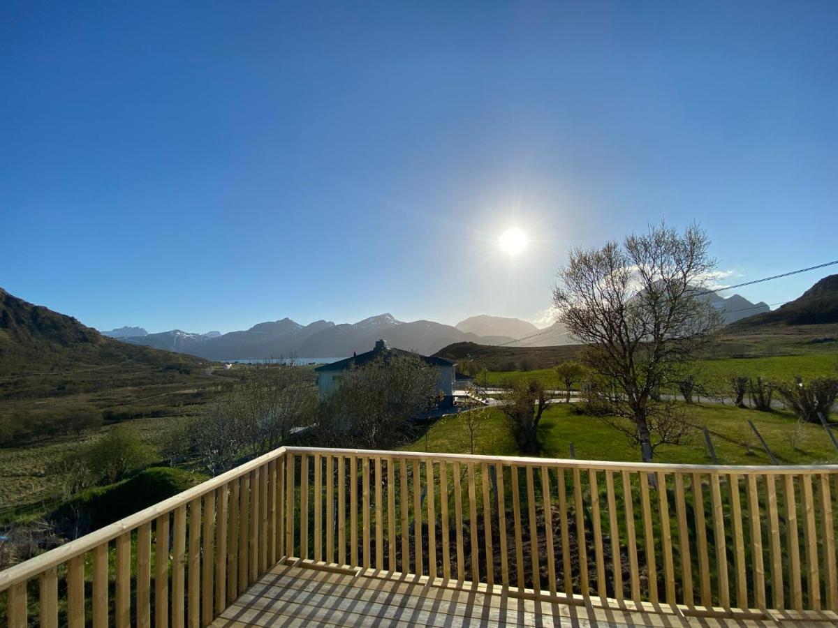 Villa Med Jacuzzi Og Nydelig Utsikt Gravdal (Vestvagoy) Exterior foto